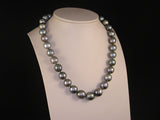 Black Tahiti pearl necklace