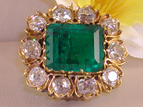 Antique Diamond &  Emerald Brooch 18th Century - Total Weight : 13,92 ct.