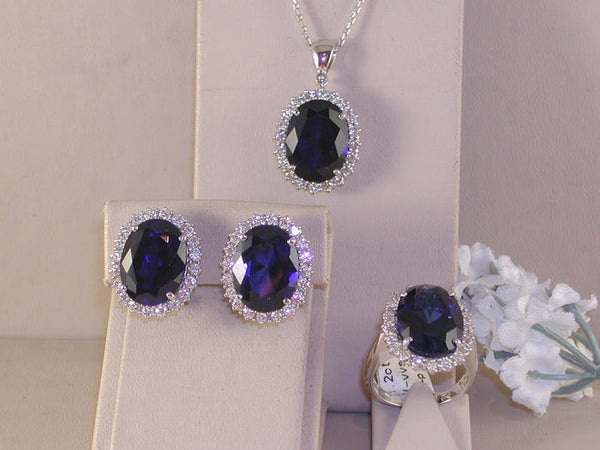 Diamond Ring Earrings and Pendant Set - Diamond and Blue Sapphire - 34.00 ct.